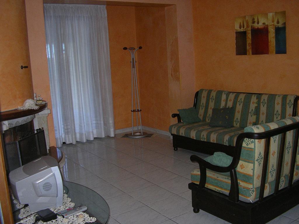 Terrazza Sul Mare Apartment Gioiosa Marea Room photo