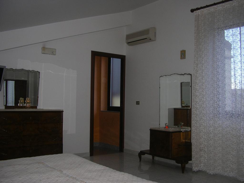 Terrazza Sul Mare Apartment Gioiosa Marea Room photo